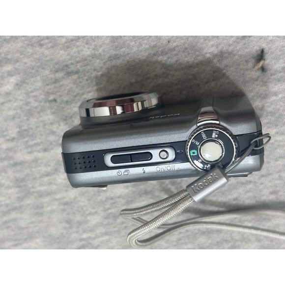 Kodak EasyShare Z1275 12.1 Mp Digital Camera - Dark Gray - Picture 9 of 9